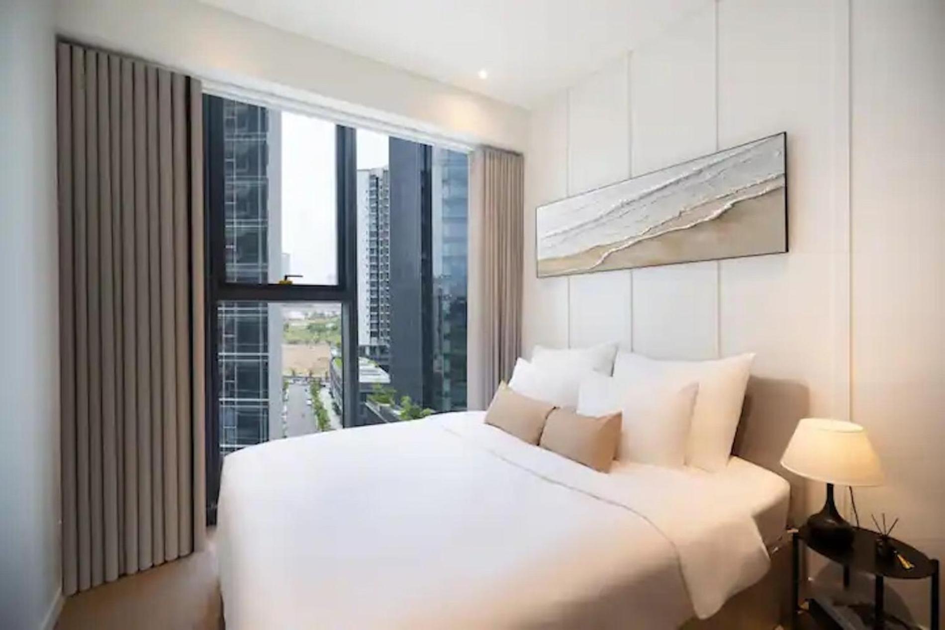 Zo Apartment Opera, Crest, Galleria -Central Saigon -Free Pool-Gym-Sauna Room-Yoga Room Ho Chi Minh City Exterior photo