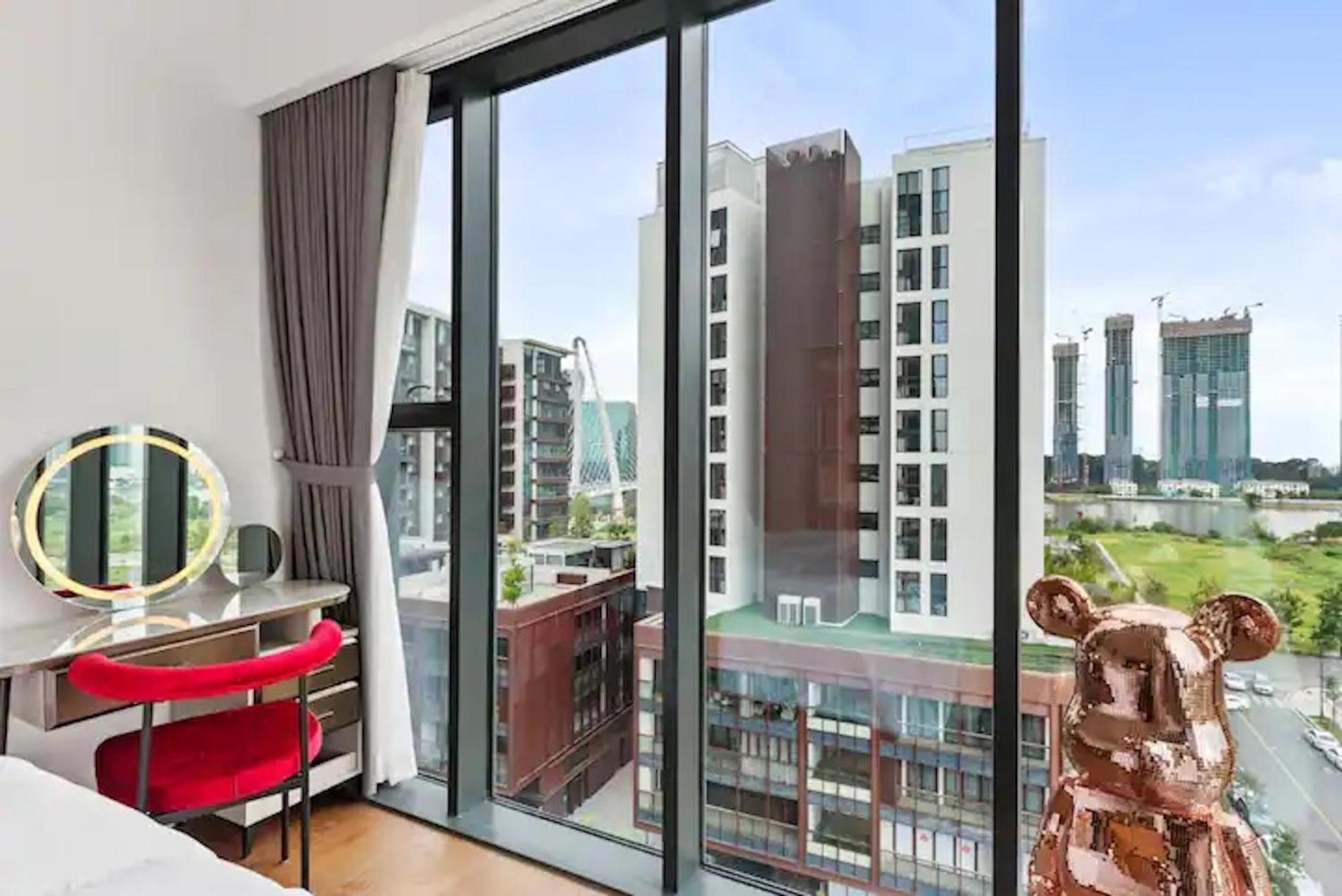 Zo Apartment Opera, Crest, Galleria -Central Saigon -Free Pool-Gym-Sauna Room-Yoga Room Ho Chi Minh City Exterior photo